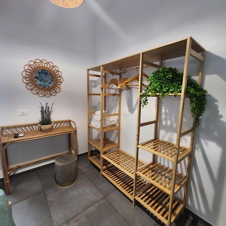 B&B Central 瓦斯托 外观 照片