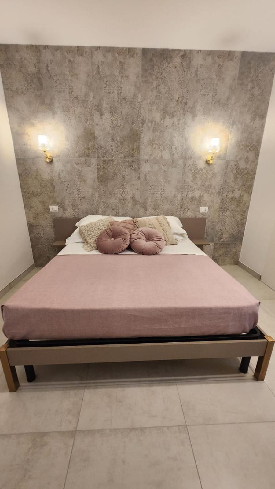 B&B Central 瓦斯托 外观 照片