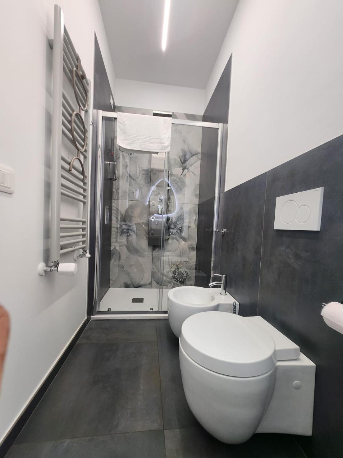 B&B Central 瓦斯托 外观 照片